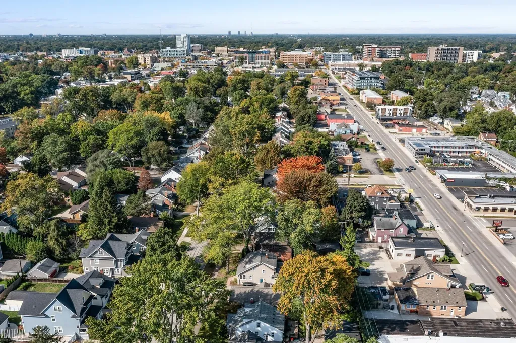 925 E 2nd Street Royal Oak City MI 48067