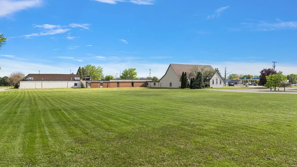 42681 Hayes Road Sterling Heights City MI 48313