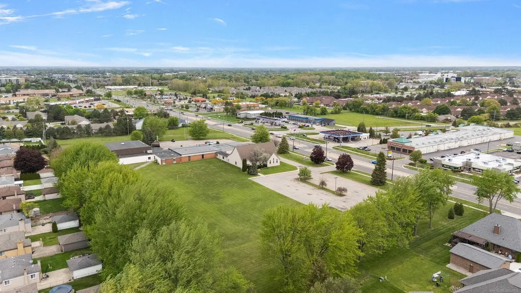 42681 Hayes Road Sterling Heights City MI 48313