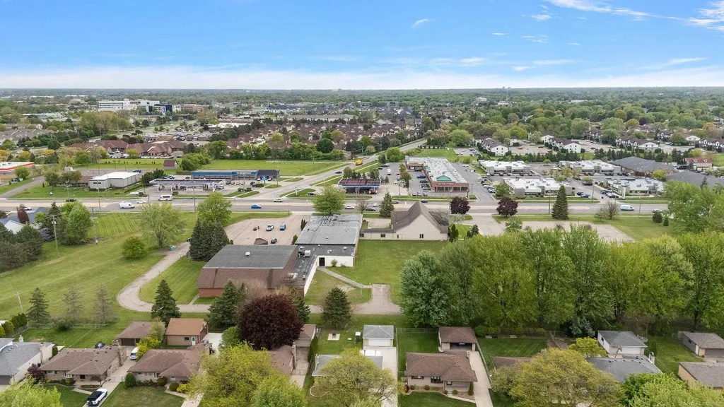 42681 Hayes Road Sterling Heights City MI 48313
