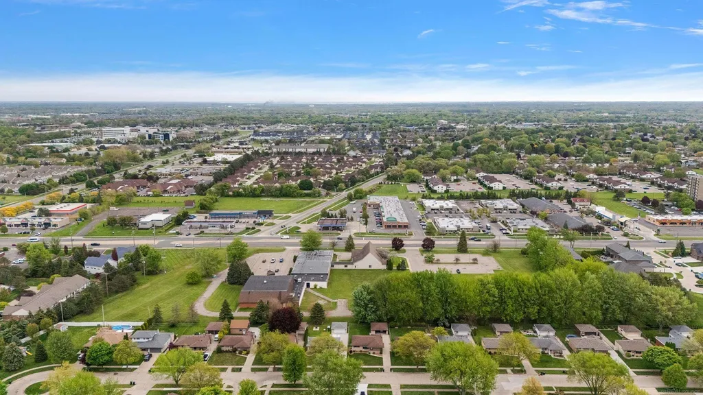 42681 Hayes Road Sterling Heights City MI 48313