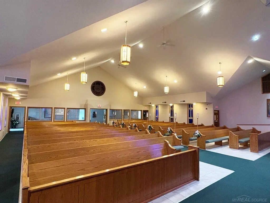 42681 Hayes Road Sterling Heights City MI 48313