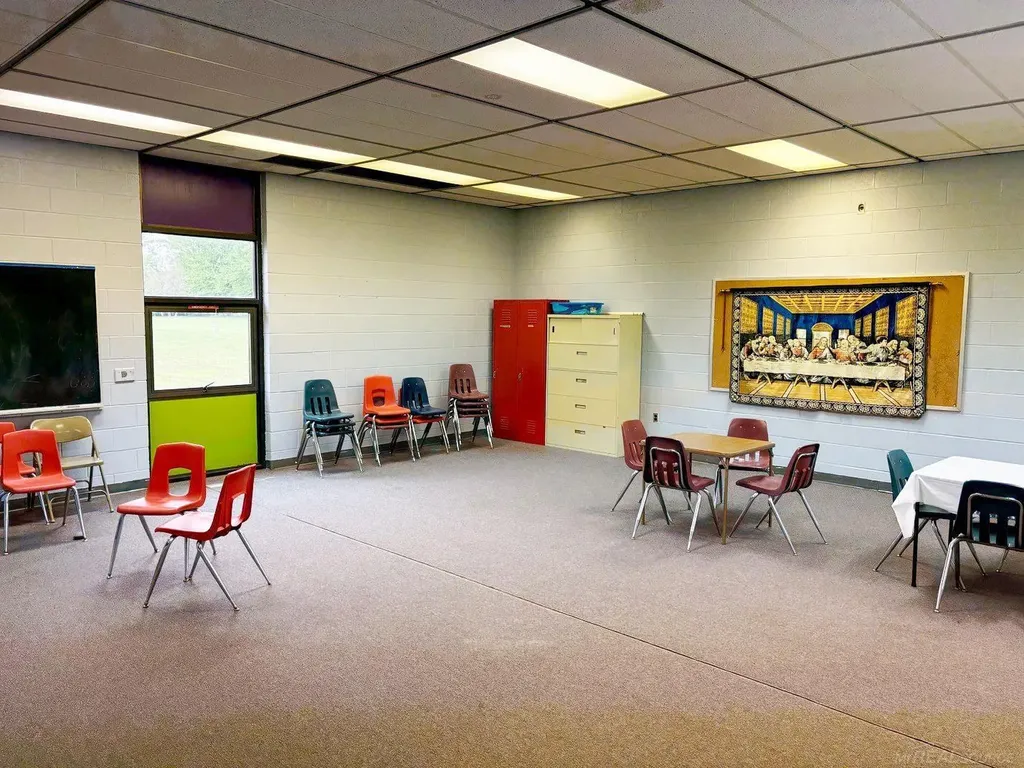 42681 Hayes Road Sterling Heights City MI 48313