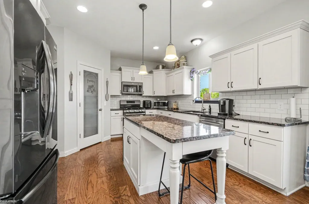 31078 Lions Pointe Drive Chesterfield Township MI 48047