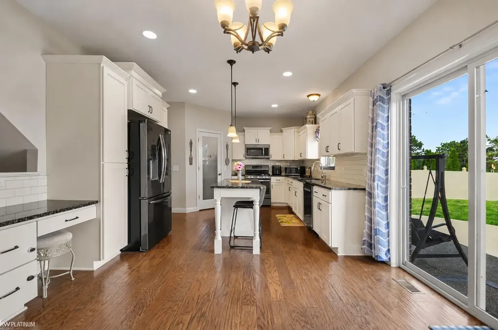 31078 Lions Pointe Drive Chesterfield Township MI 48047