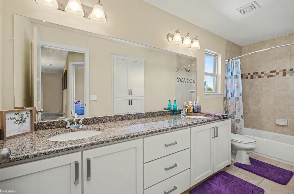 31078 Lions Pointe Drive Chesterfield Township MI 48047