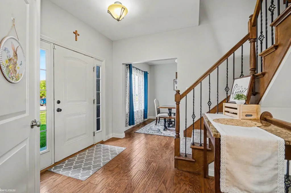 31078 Lions Pointe Drive Chesterfield Township MI 48047