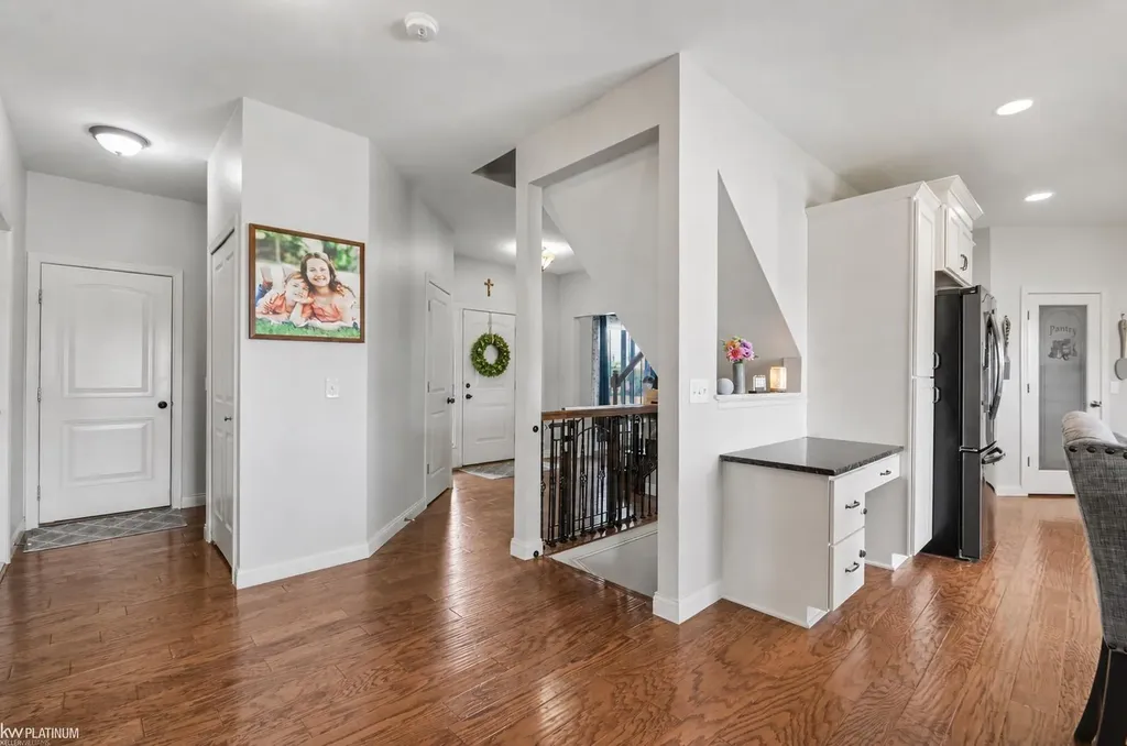 31078 Lions Pointe Drive Chesterfield Township MI 48047
