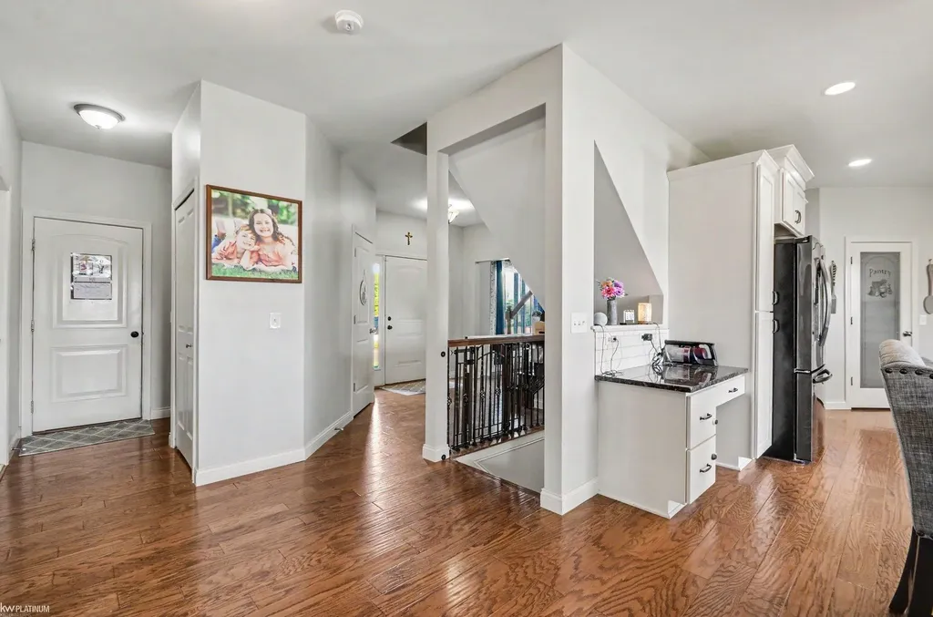 31078 Lions Pointe Drive Chesterfield Township MI 48047