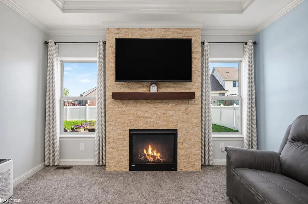 31078 Lions Pointe Drive Chesterfield Township MI 48047