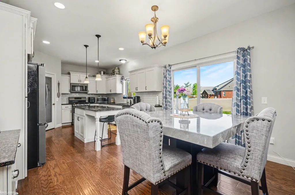 31078 Lions Pointe Drive Chesterfield Township MI 48047