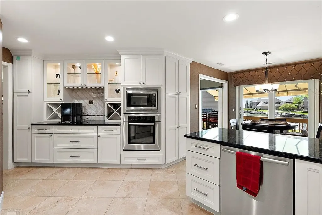 26151 Harbour Pointe Drive Harrison Charter Township MI 48045