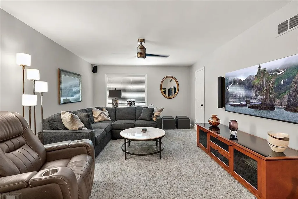 26151 Harbour Pointe Drive Harrison Charter Township MI 48045