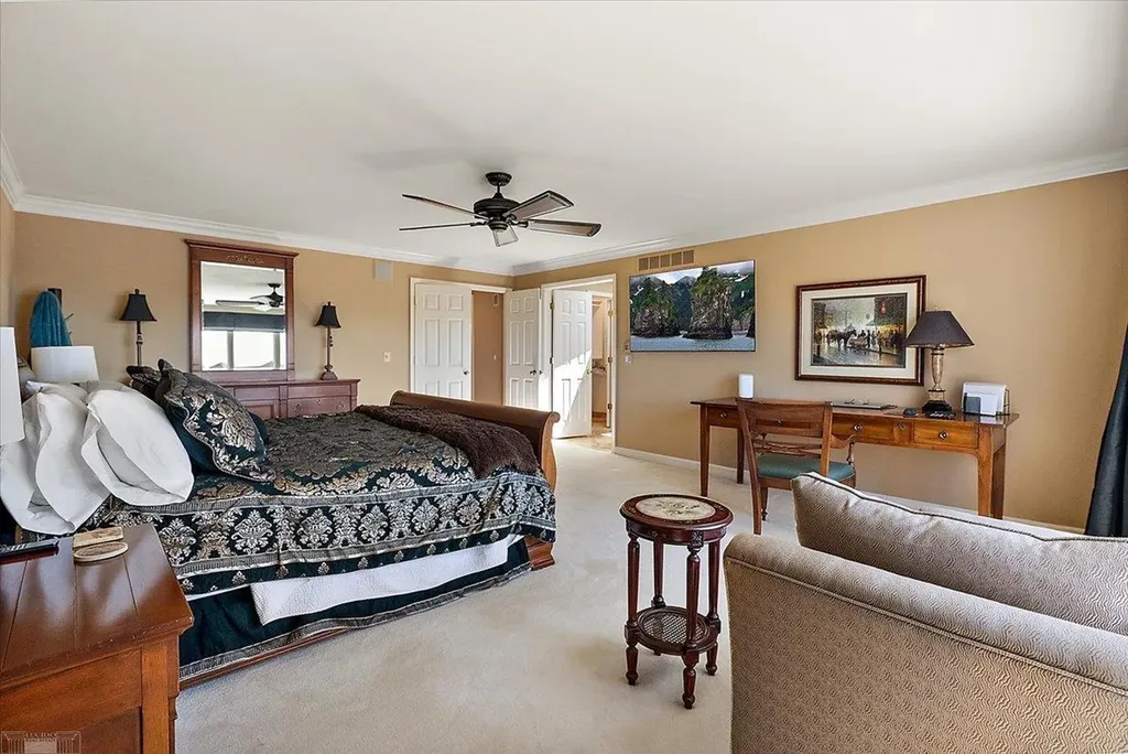 26151 Harbour Pointe Drive Harrison Charter Township MI 48045