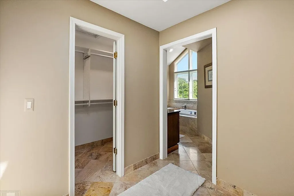 26151 Harbour Pointe Drive Harrison Charter Township MI 48045