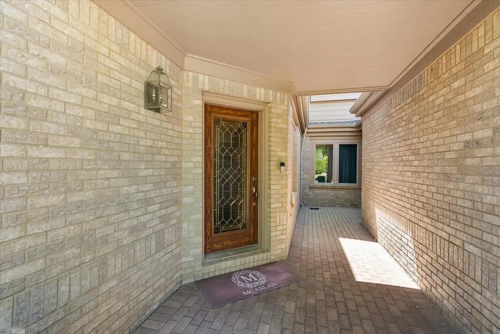 26151 Harbour Pointe Drive Harrison Charter Township MI 48045