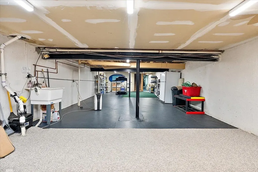 26151 Harbour Pointe Drive Harrison Charter Township MI 48045
