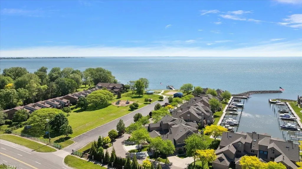 26151 Harbour Pointe Drive Harrison Charter Township MI 48045