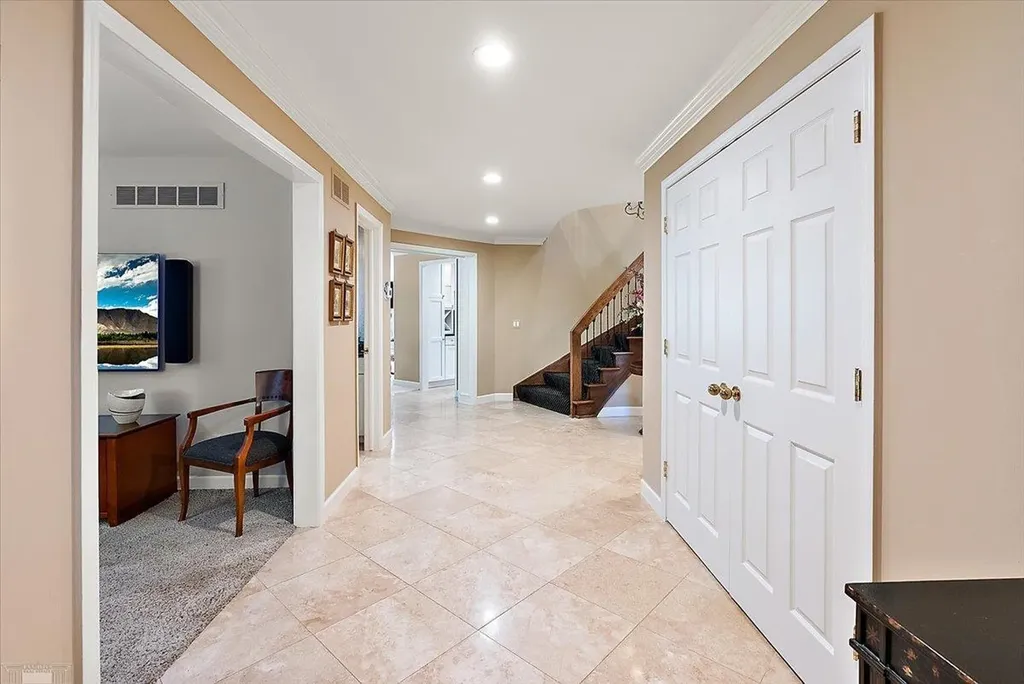 26151 Harbour Pointe Drive Harrison Charter Township MI 48045