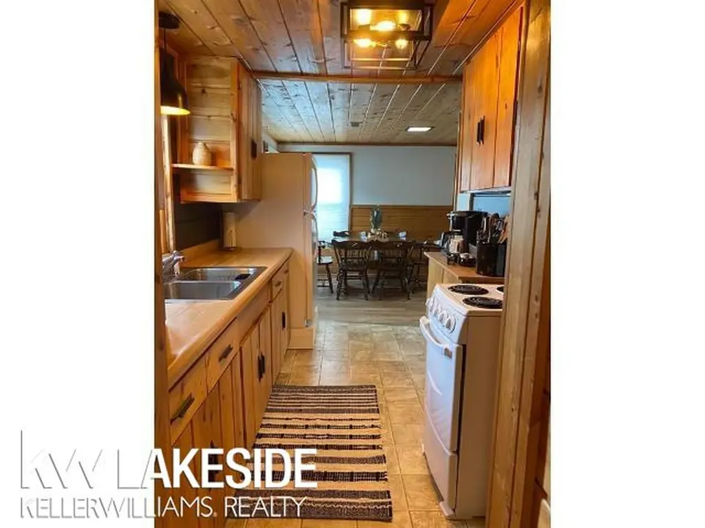 105 Wells Street Roscommon Township MI 48630