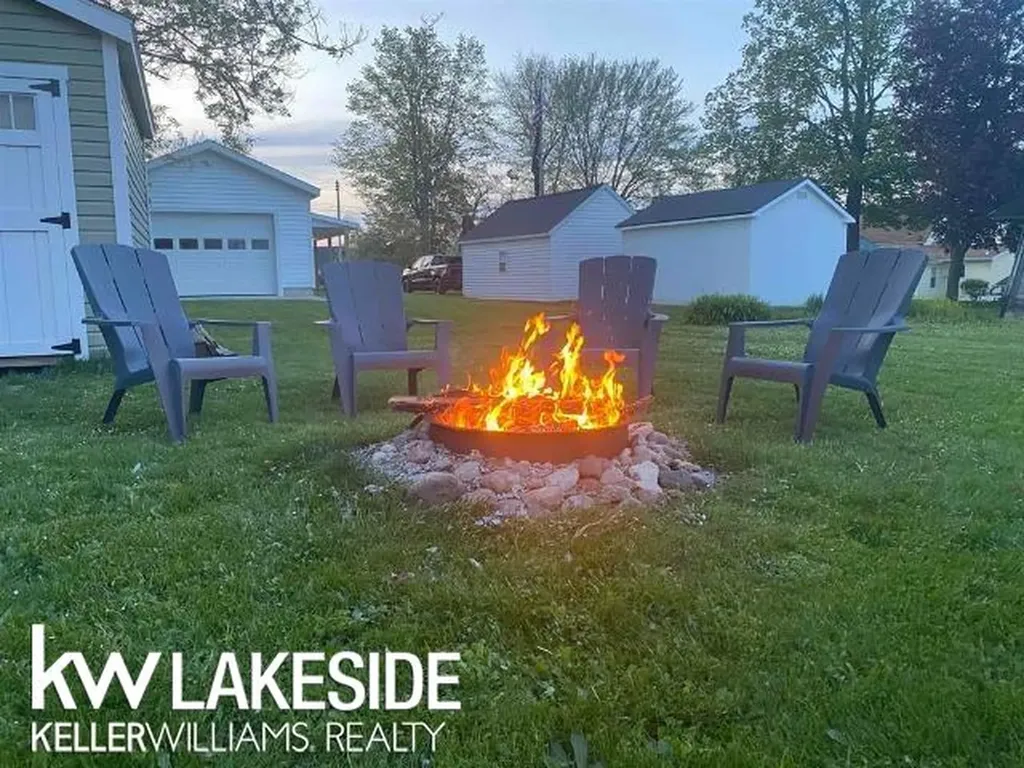 105 Wells Street Roscommon Township MI 48630