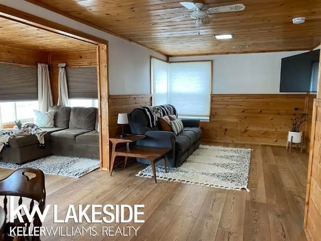 105 Wells Street Roscommon Township MI 48630