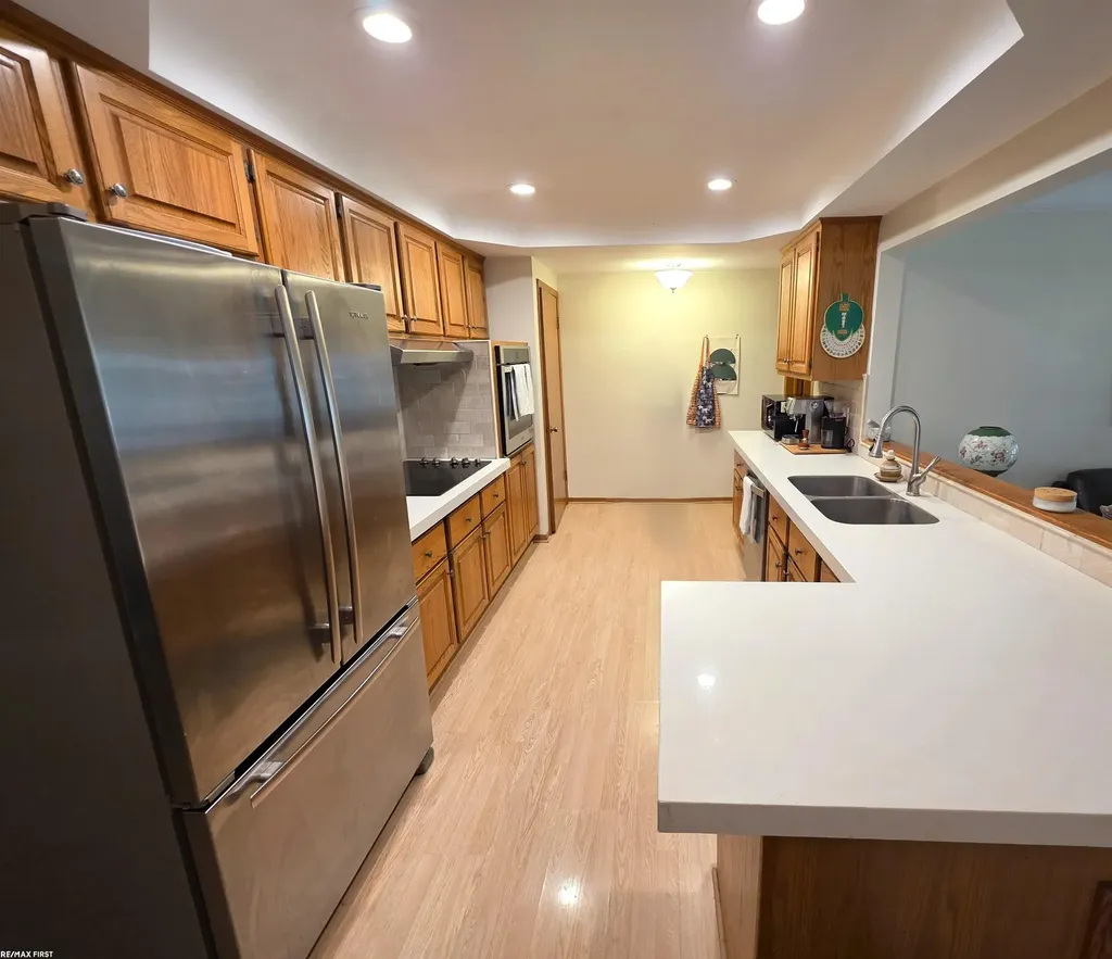 36687 Briarcliff Road Sterling Heights City MI 48312
