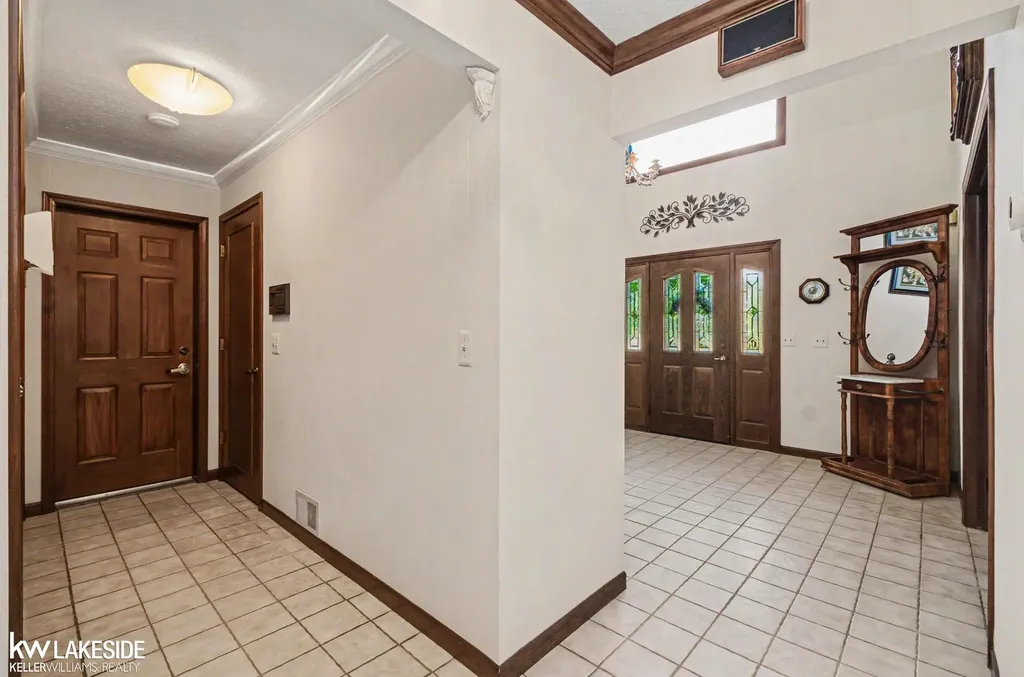 47744 Westlake Drive Shelby Charter Township MI 48315