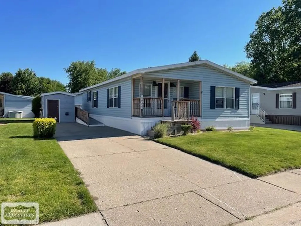 12363 Cedar Knoll Court Shelby Charter Township MI 48315