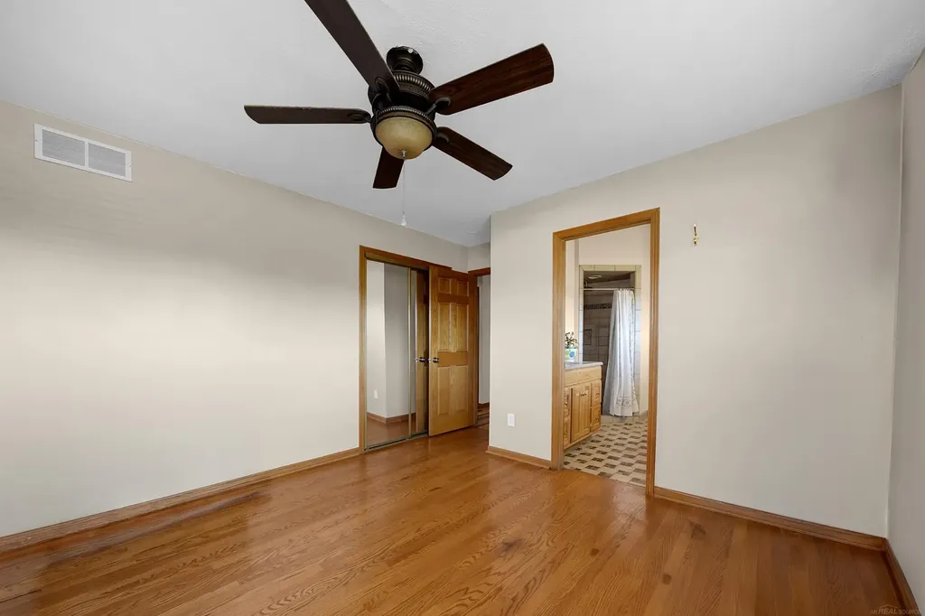 46891 Roselane Drive Chesterfield Township MI 48047
