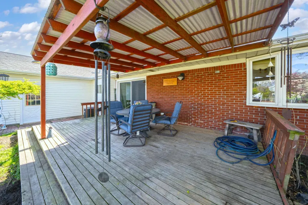 46891 Roselane Drive Chesterfield Township MI 48047