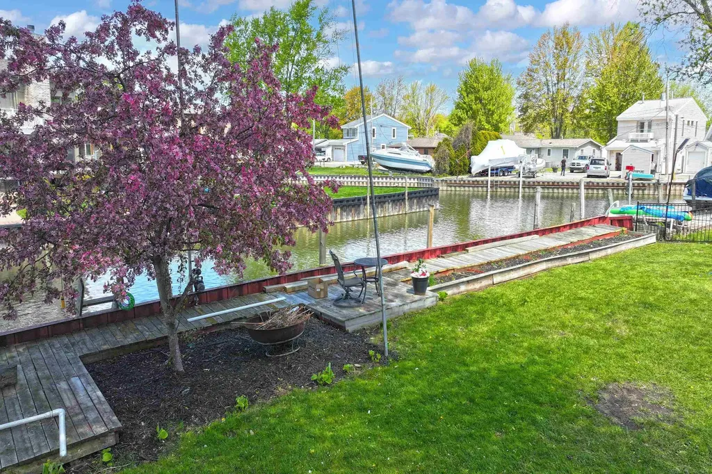 46891 Roselane Drive Chesterfield Township MI 48047