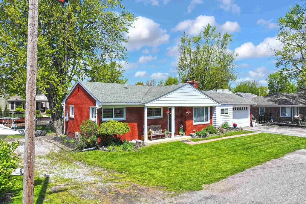 46891 Roselane Drive Chesterfield Township MI 48047
