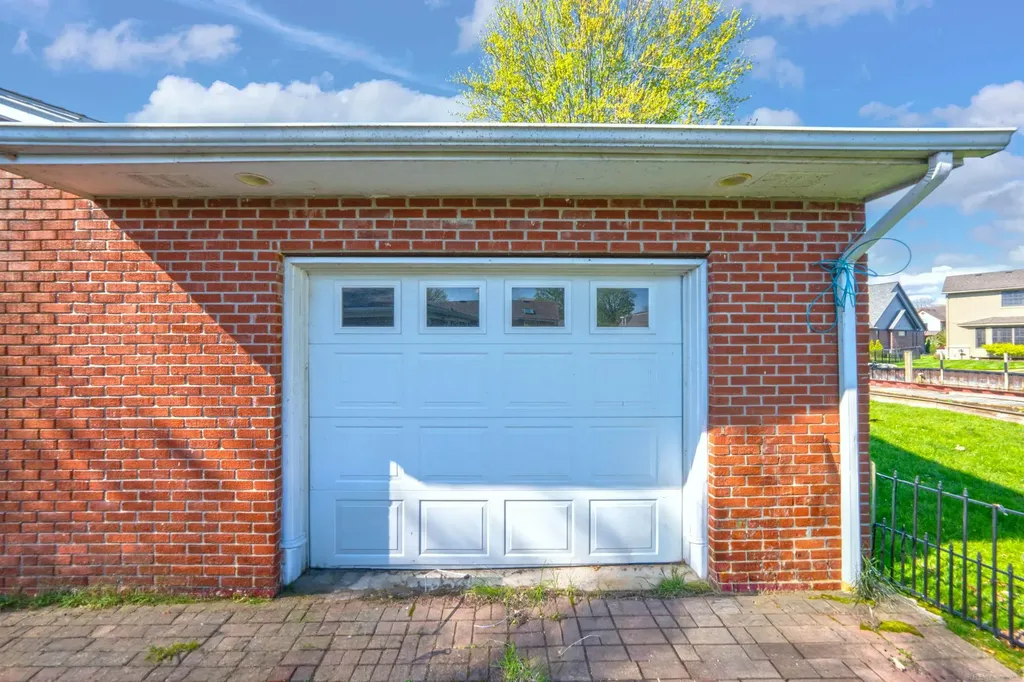 46891 Roselane Drive Chesterfield Township MI 48047