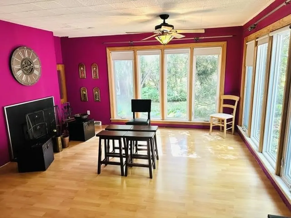 49905 North Avenue Macomb Township MI 48042