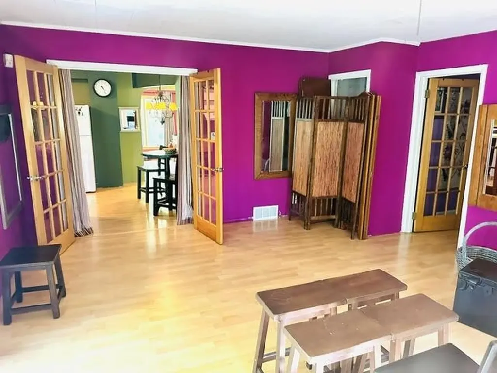 49905 North Avenue Macomb Township MI 48042