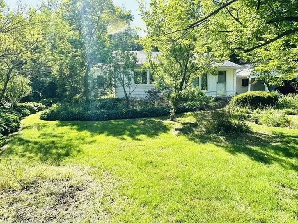 49905 North Avenue Macomb Township MI 48042
