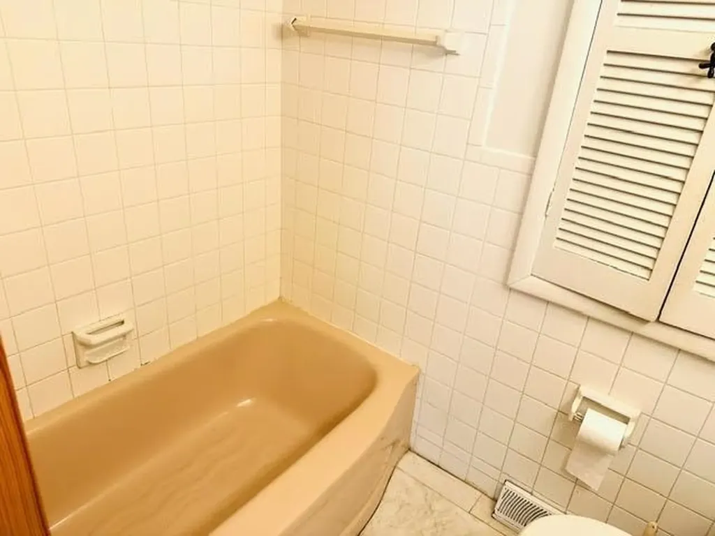 49905 North Avenue Macomb Township MI 48042