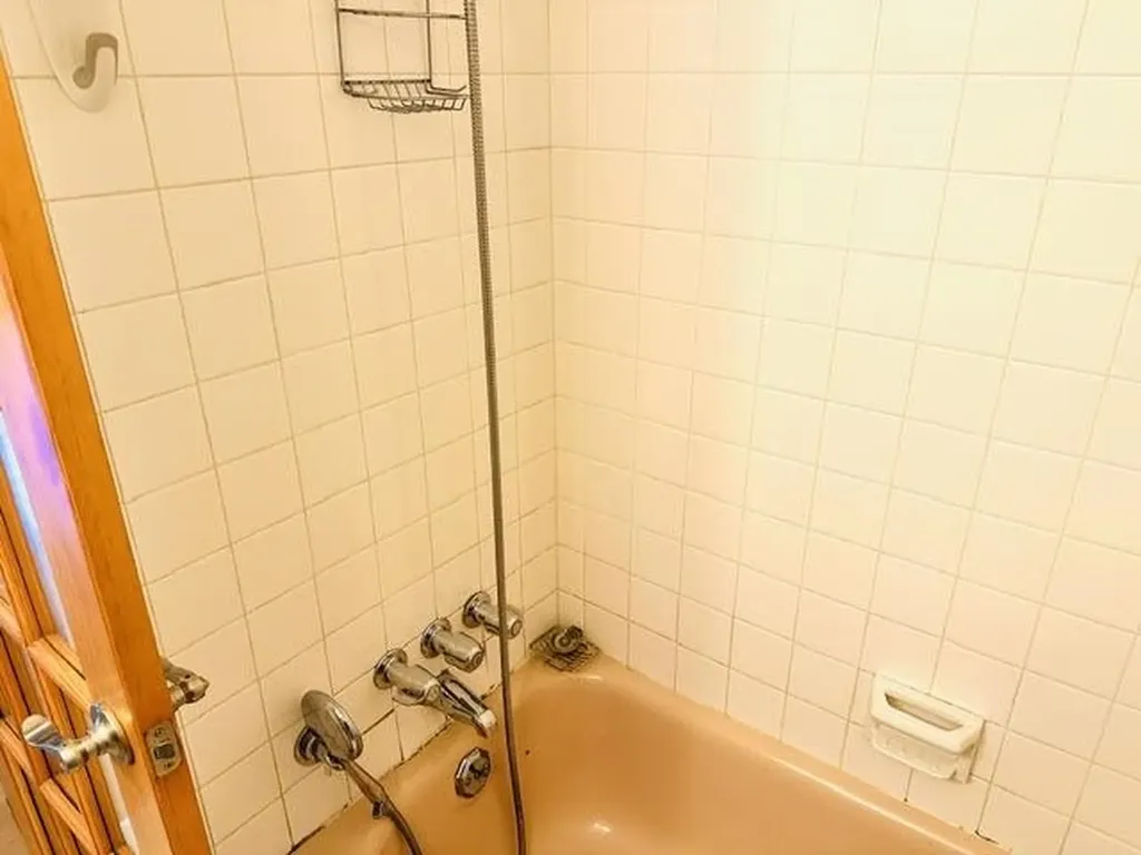 49905 North Avenue Macomb Township MI 48042
