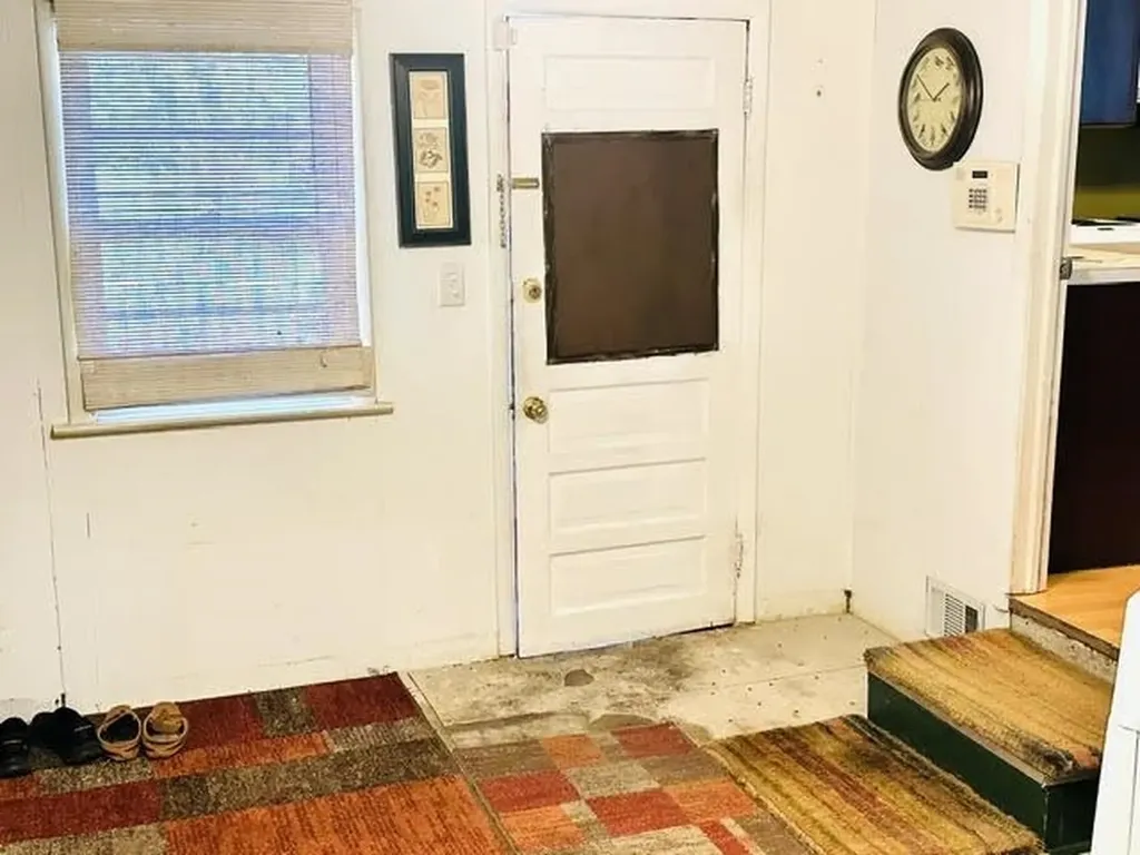 49905 North Avenue Macomb Township MI 48042