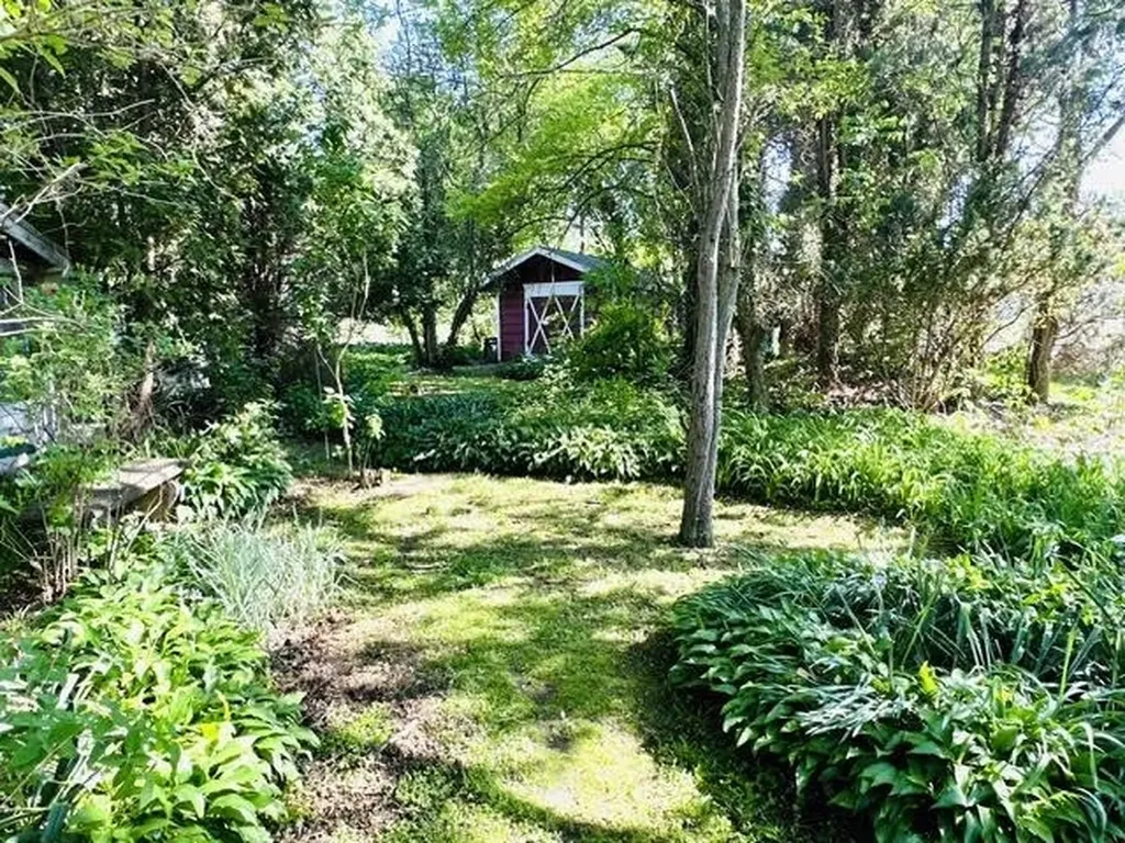 49905 North Avenue Macomb Township MI 48042
