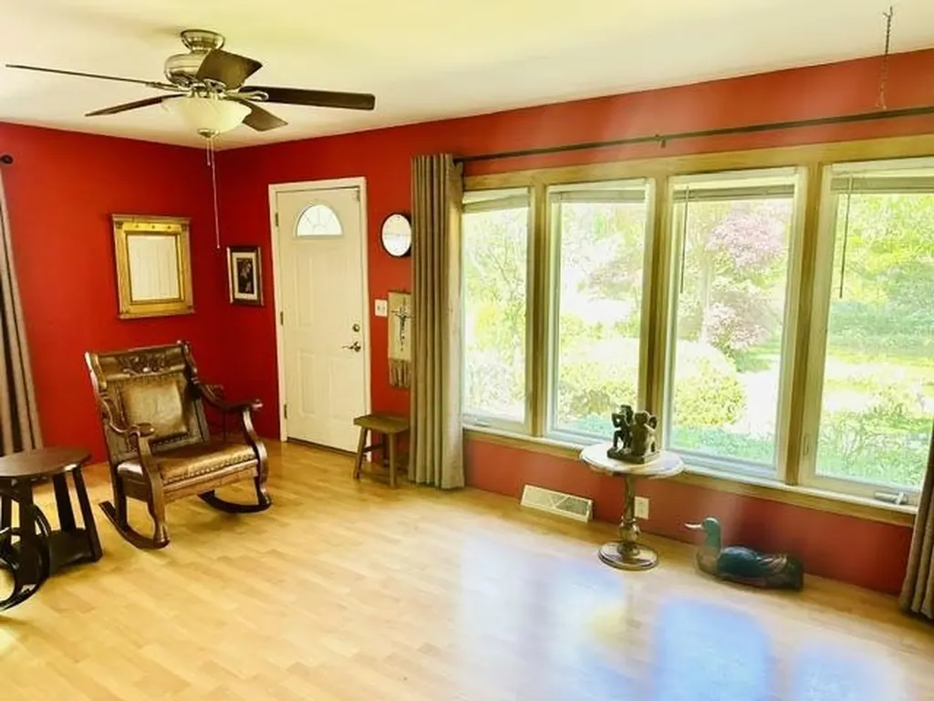 49905 North Avenue Macomb Township MI 48042