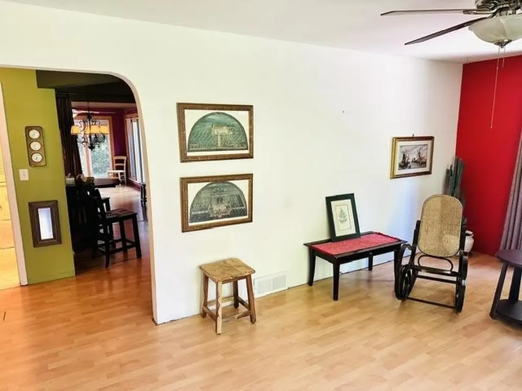 49905 North Avenue Macomb Township MI 48042