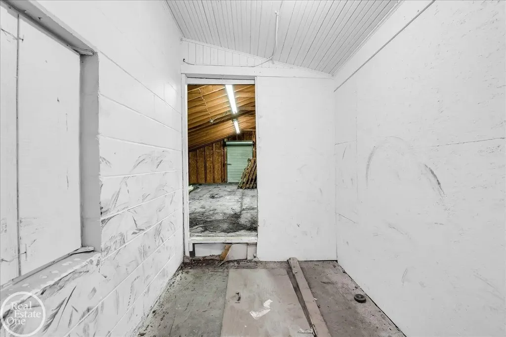 2026 Lapeer Road Port Huron City MI 48060