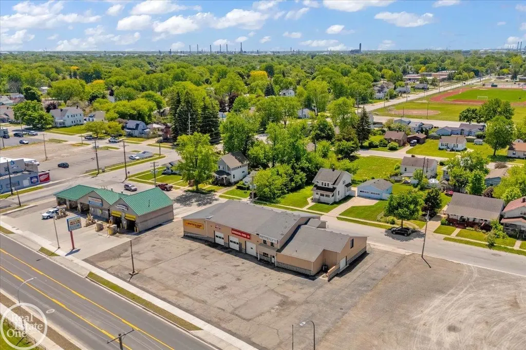 2026 Lapeer Road Port Huron City MI 48060