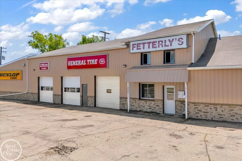 2026 Lapeer Road Port Huron City MI 48060