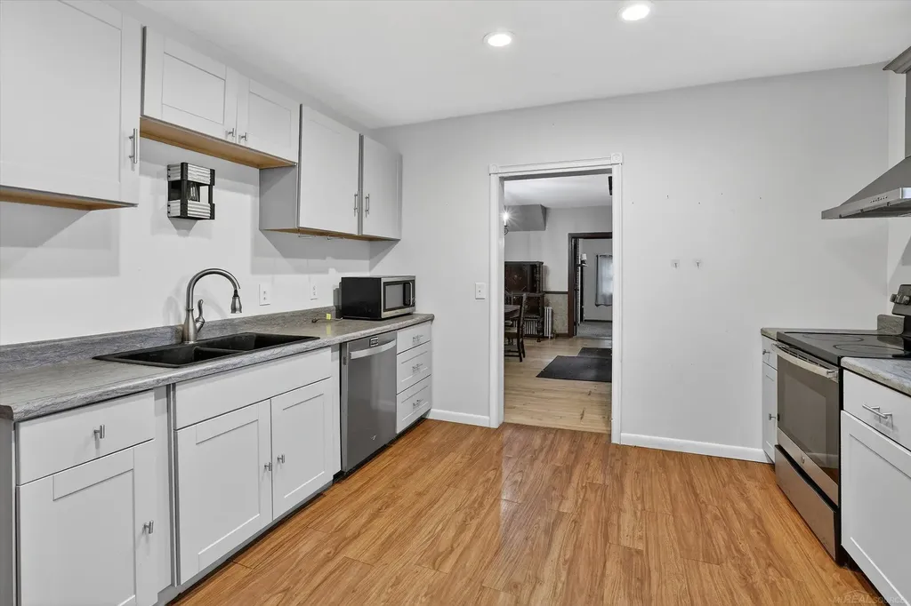 4192 Seeger Street Cass City Village MI 48726