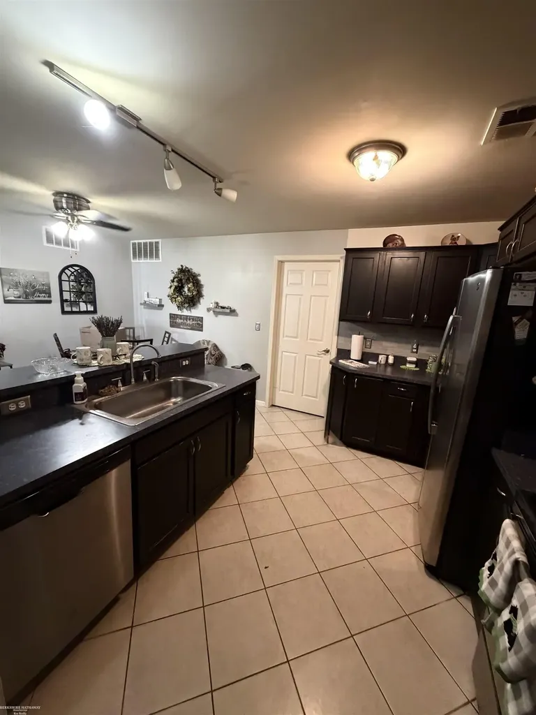 45683 Gable Drive Macomb Township MI 48044