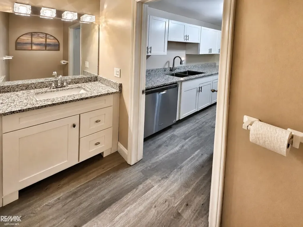 33799 Bayview Drive Chesterfield Township MI 48047