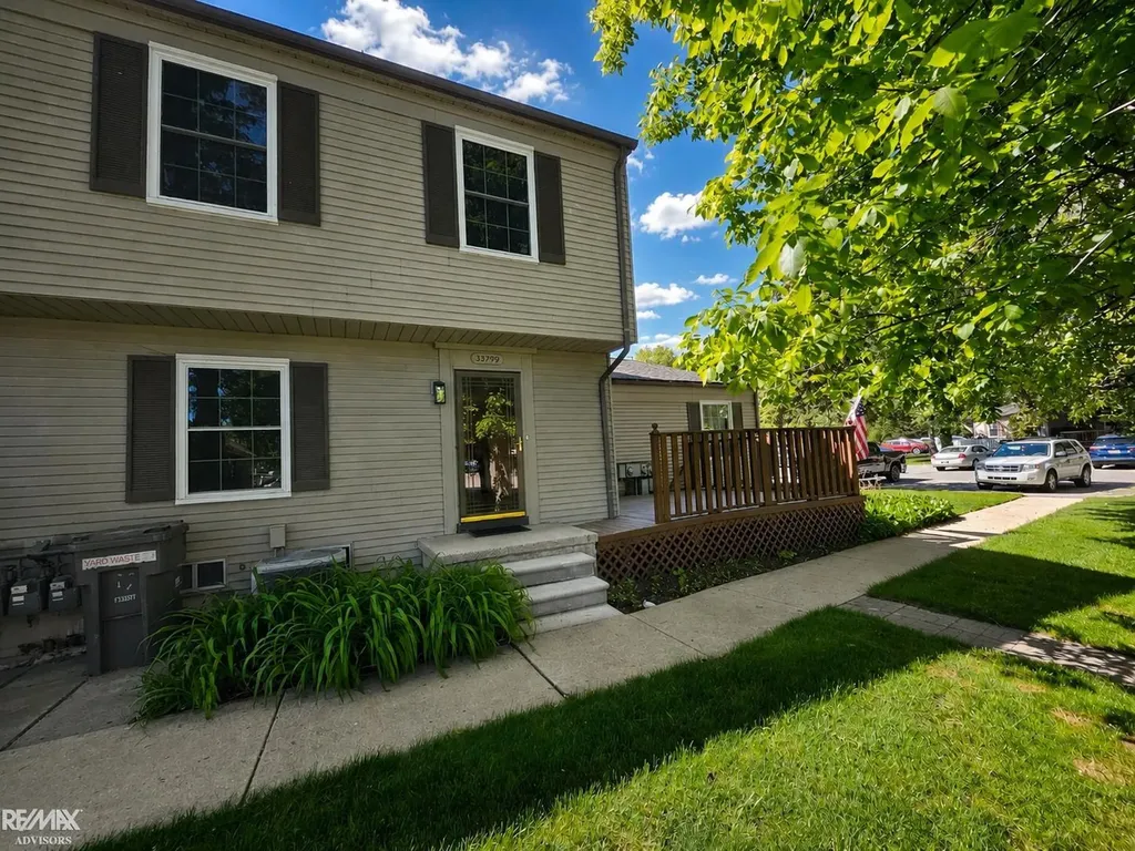 33799 Bayview Drive Chesterfield Township MI 48047